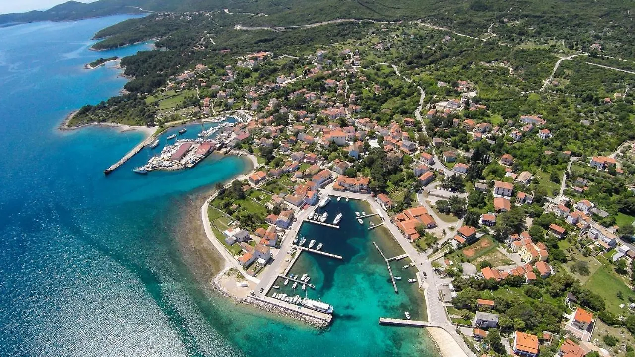 Apartment Nerezine 2518C Croatia
